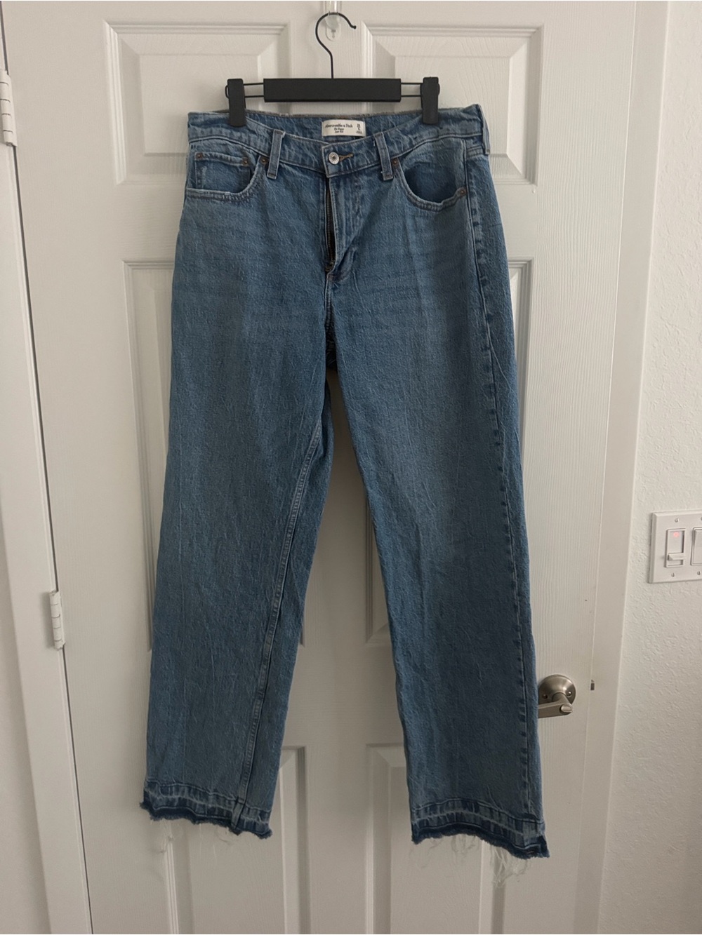 Abercrombie & Fitch Straight-Leg Jeans in Medium Blue